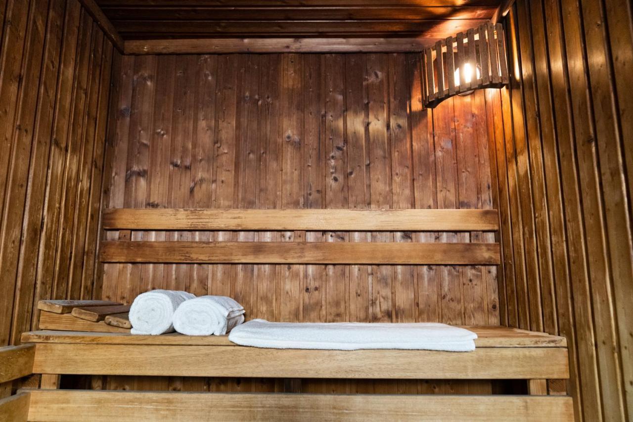 Hotel Kristaly Konferencia & Wellness Ajka Ngoại thất bức ảnh